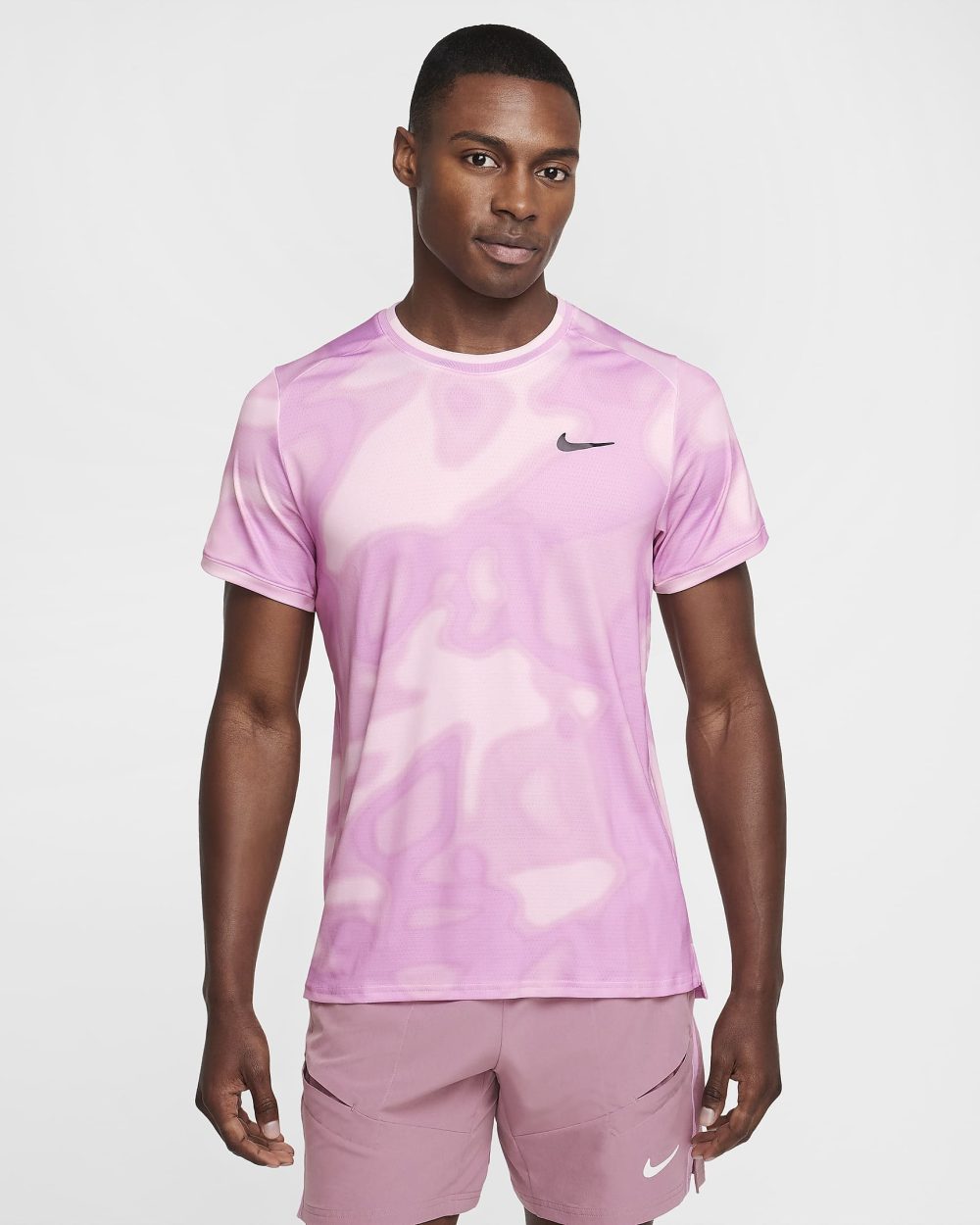 Nike Court Advantage Dri-FIT Erkek Tenis Tişörtü